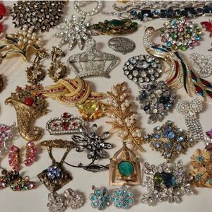 5 Pc Vtg Modern HIGH END or SIGNED jewelry lot~ gold, silver Rhinestone pearls